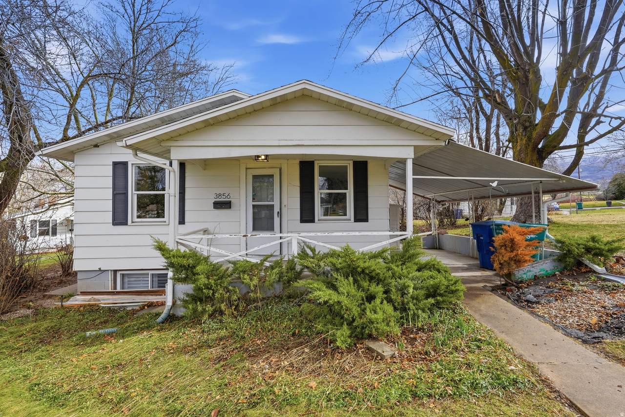 3856 Grandview Dr - Photo 1
