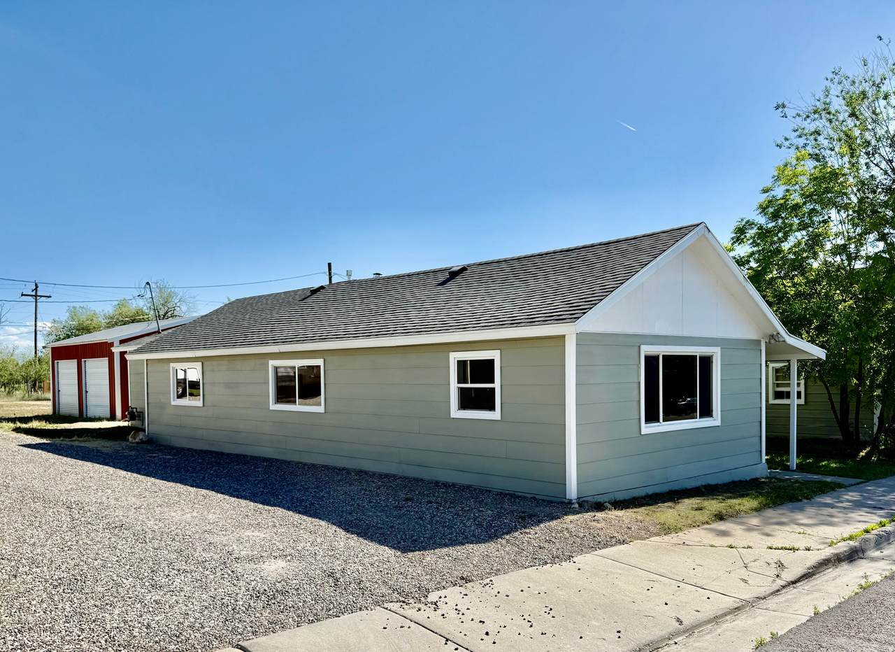 255 Main St - Photo 1