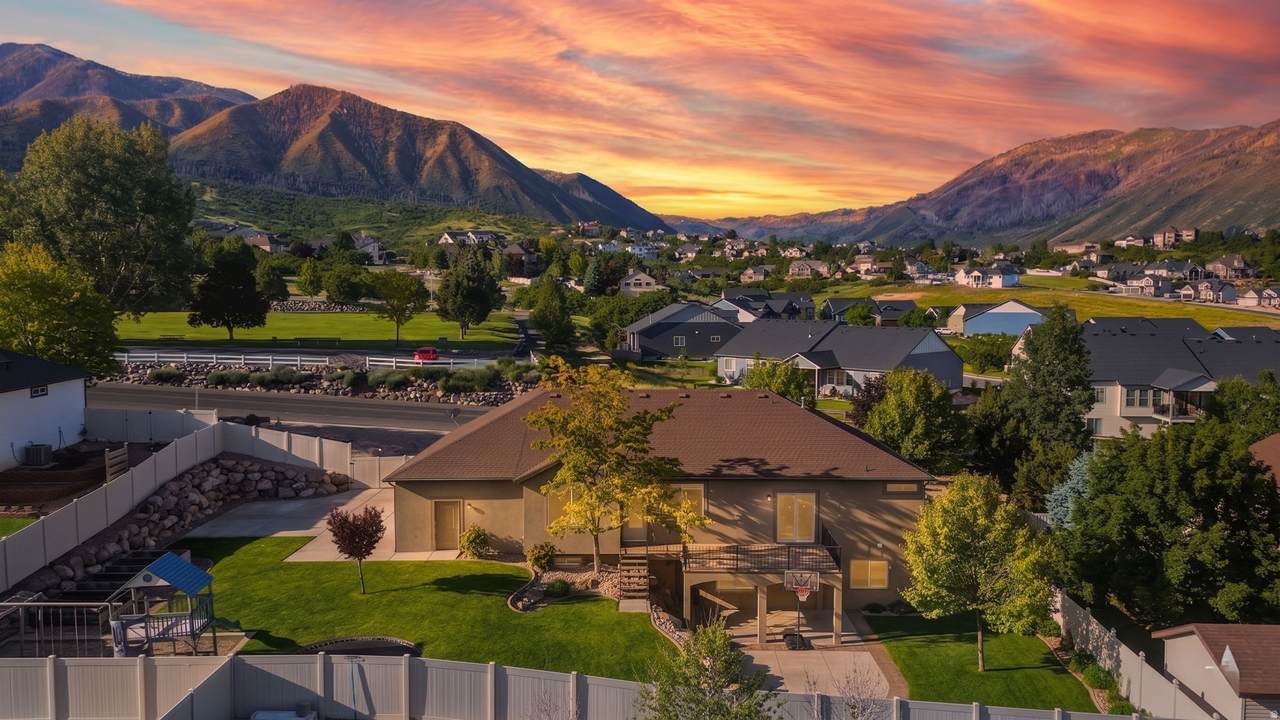 https://bt-photos.global.ssl.fastly.net/wasatch/1280_boomver_1_2163468-1.jpg