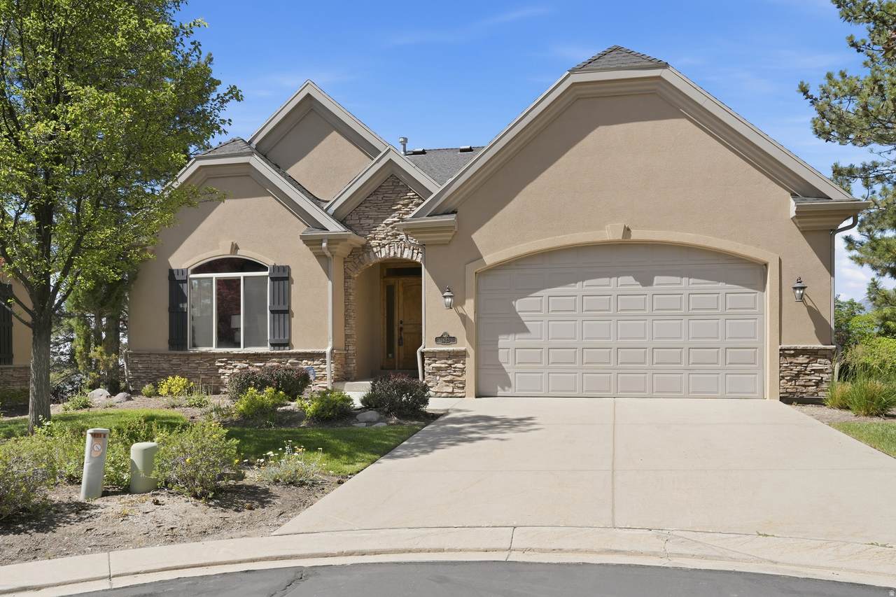 1623 High Oaks Ln - Photo 1