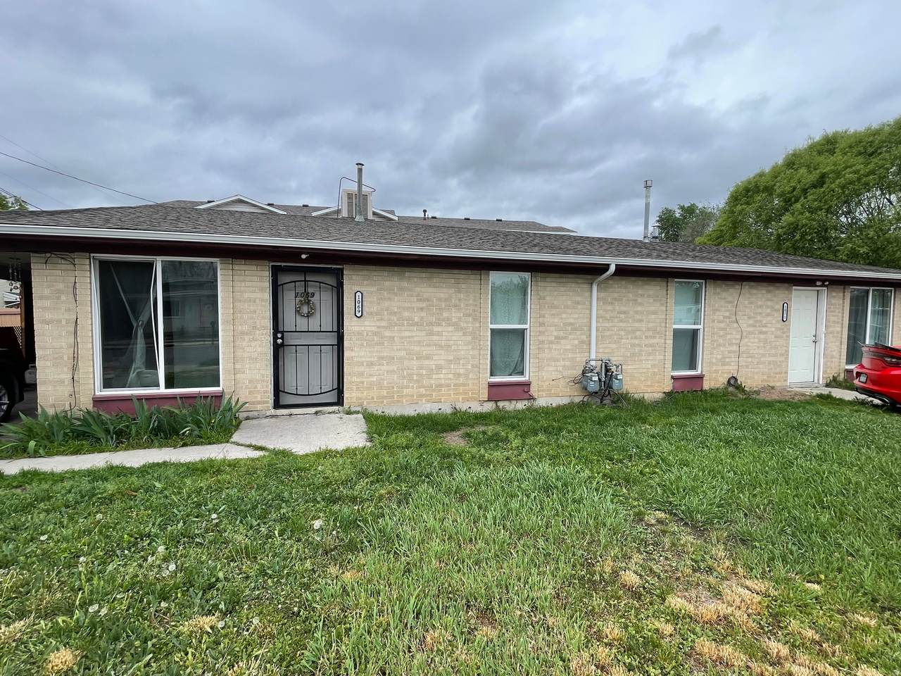 1069 Wenco Dr - Photo 1