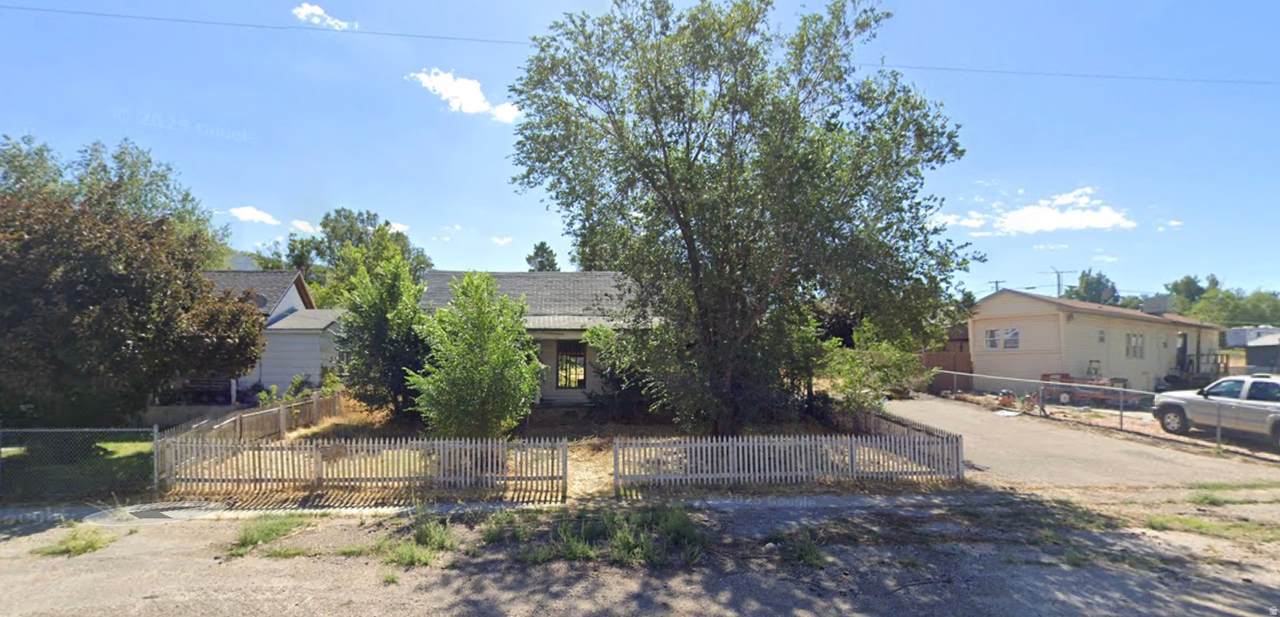 110 Connor Ave - Photo 1