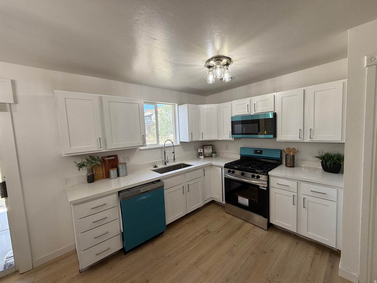 6281 King Valley Dr - Photo 1