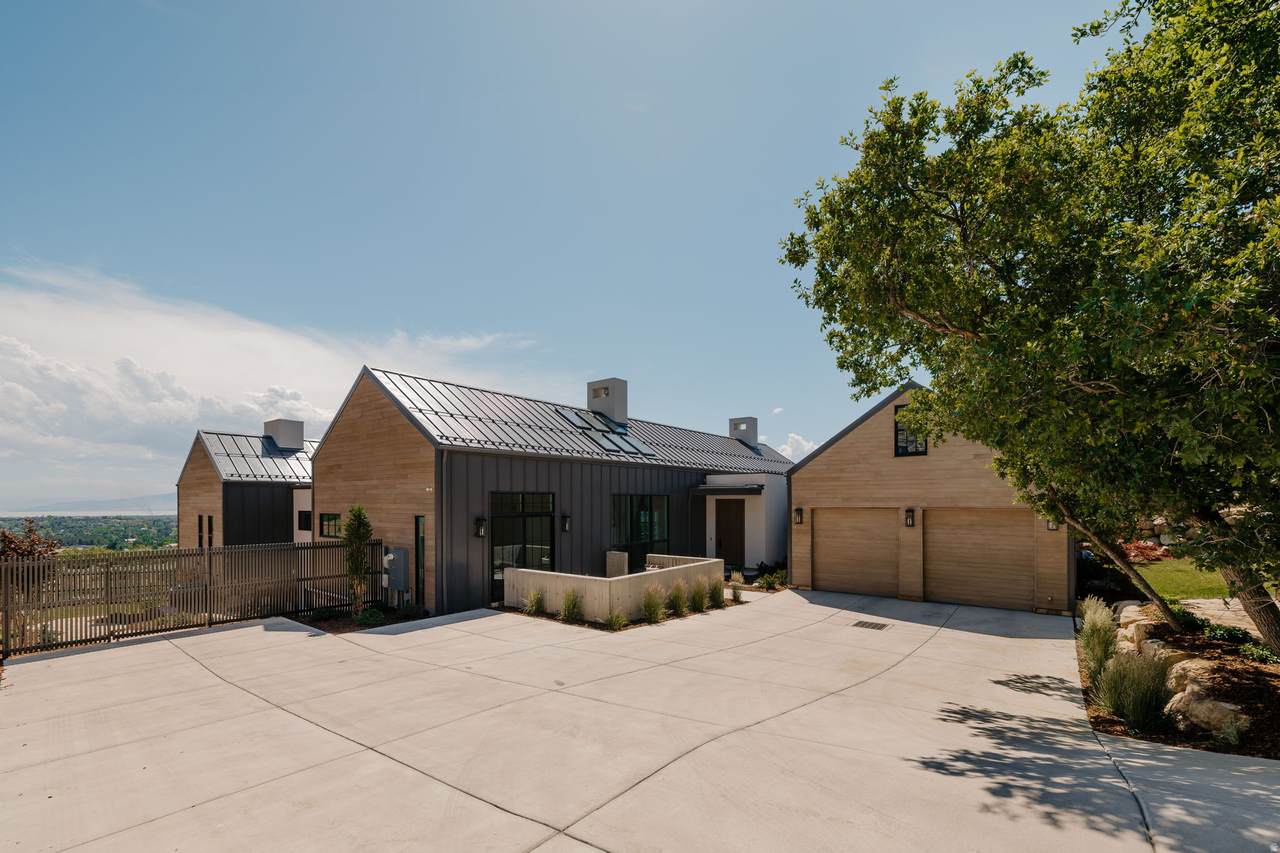 3939 Prospector Way - Photo 1