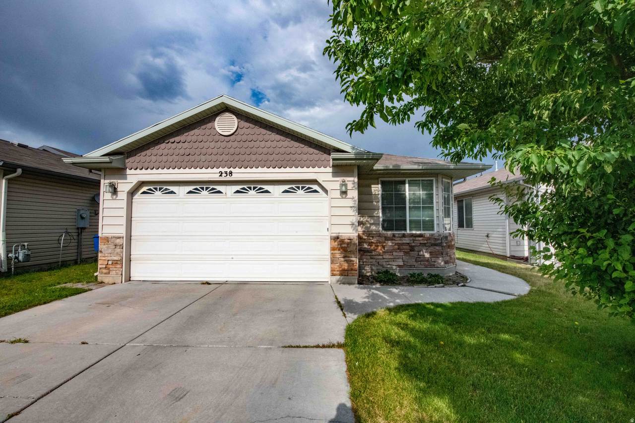 238 Caleb Dr - Photo 1