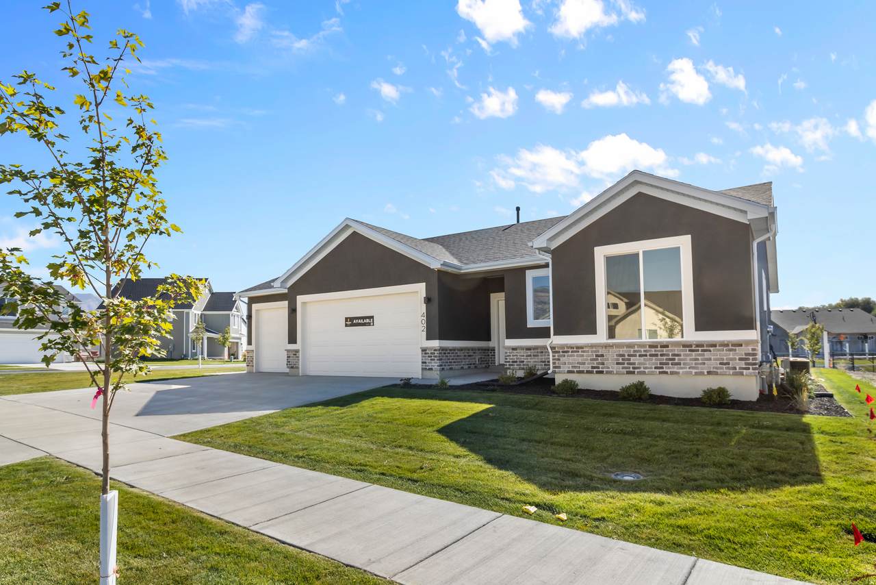 538 Rivergate Dr - Photo 1
