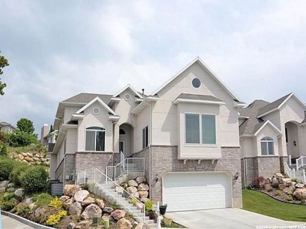 915 Fremont Rd - Photo 1
