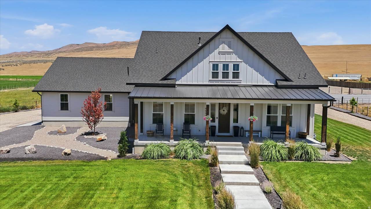 9590 Point Lookout Dr - Photo 1