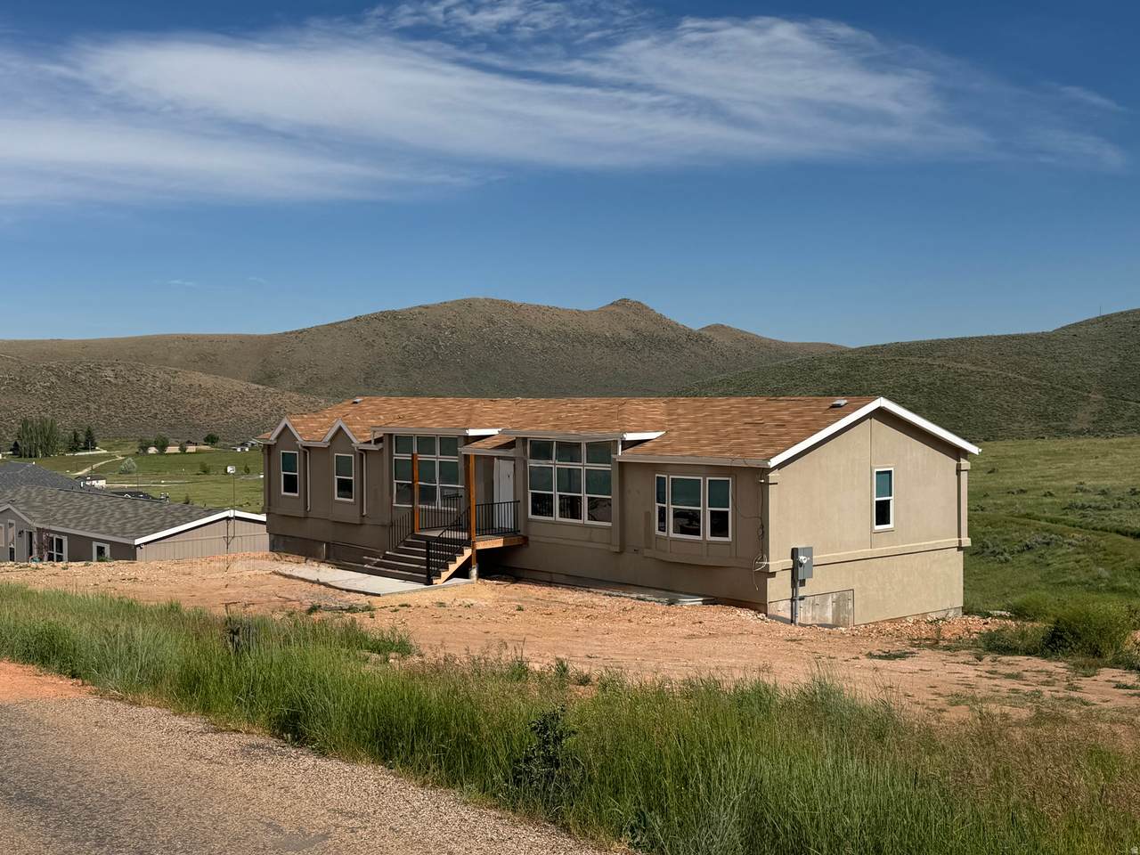 222 Clubhouse Dr - Photo 1