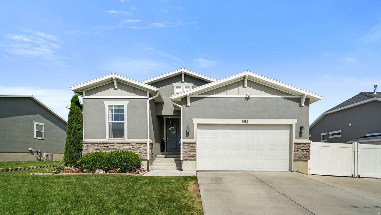 685 240 - Photo 1