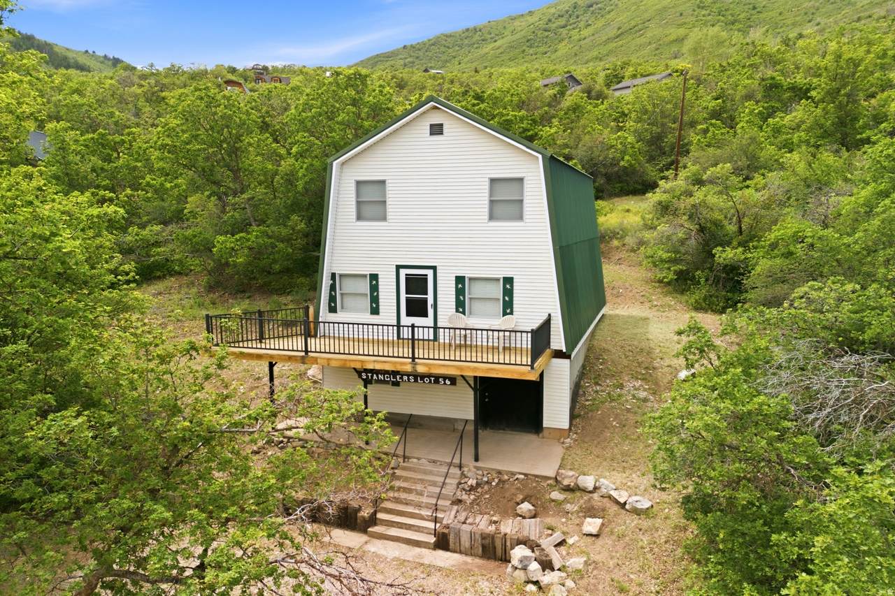 1095 Acorn Ln - Photo 1