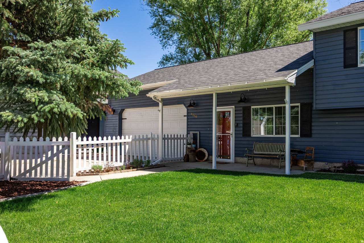 4366 Meadow Ln - Photo 1