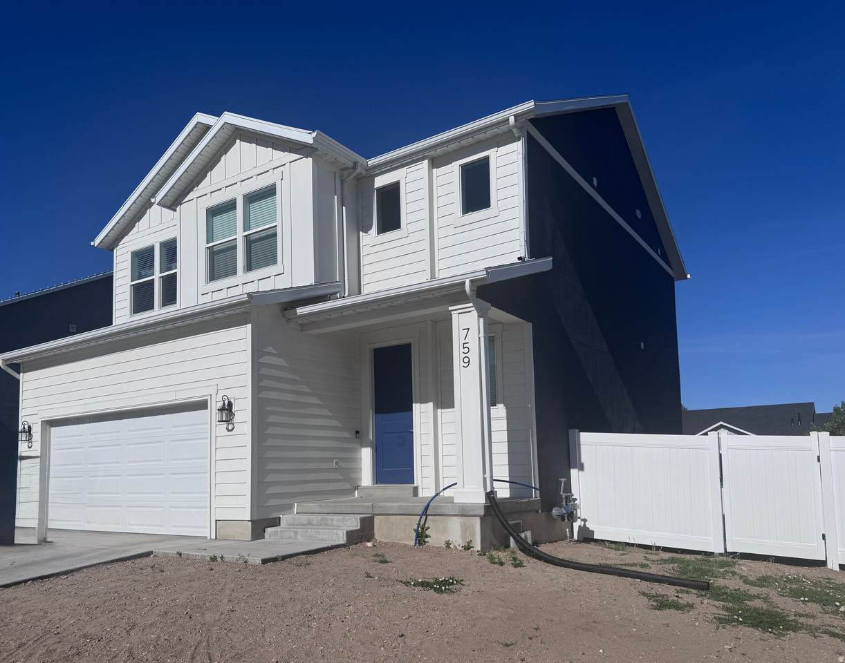 759 Brook Ave - Photo 1