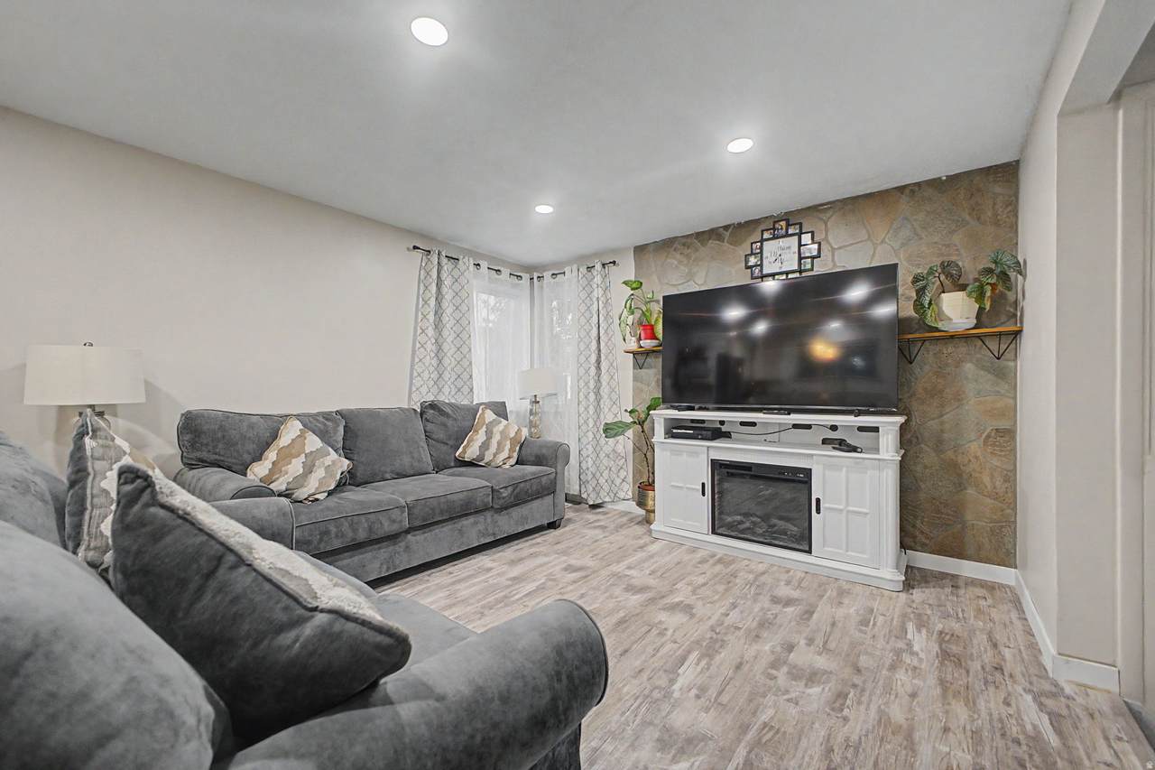 https://bt-photos.global.ssl.fastly.net/wasatch/1280_boomver_1_2166416-1.jpg
