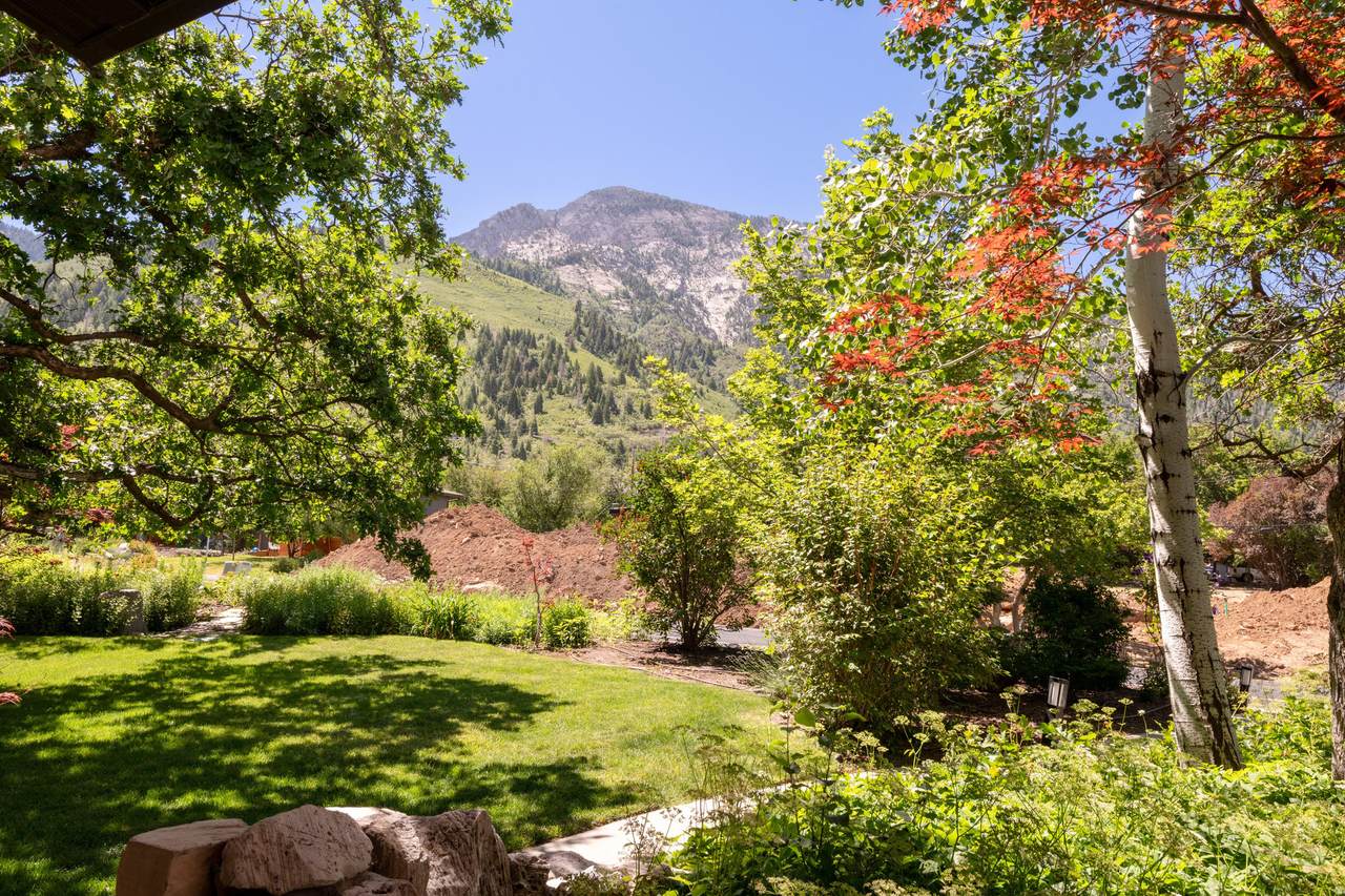 https://bt-photos.global.ssl.fastly.net/wasatch/1280_boomver_1_2166529-1.jpg