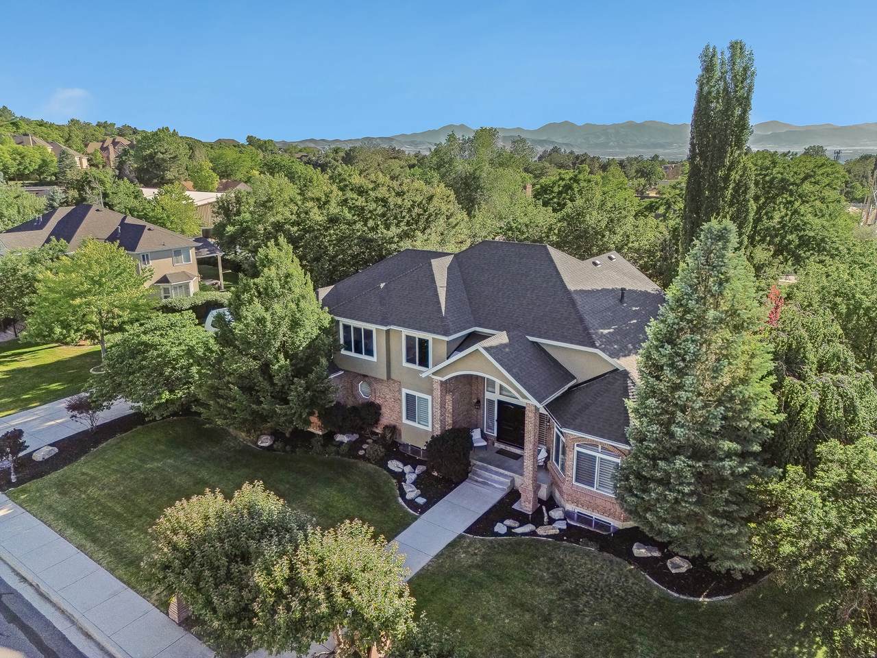 10664 Trailridge Cir - Photo 1