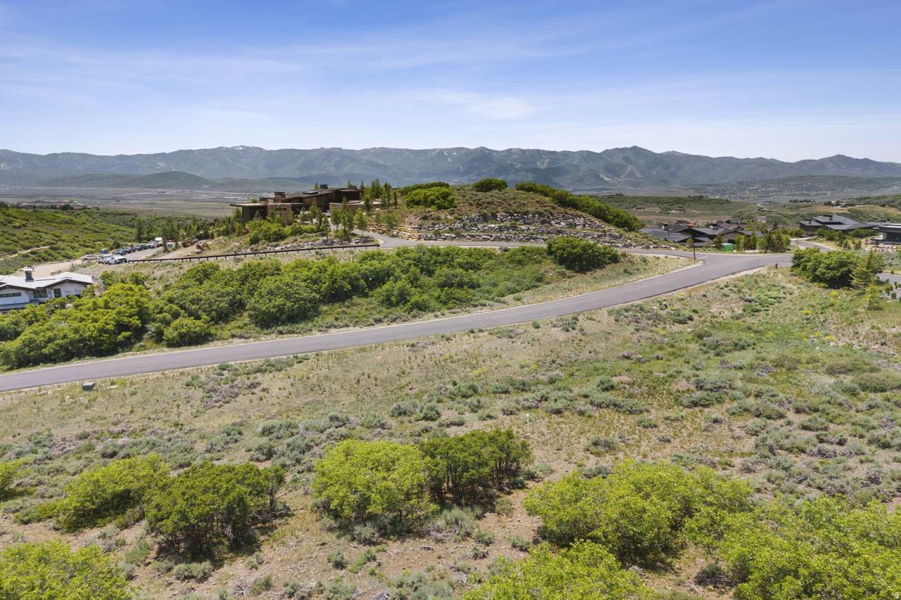 2727 Canyon Gate Rd - Photo 1