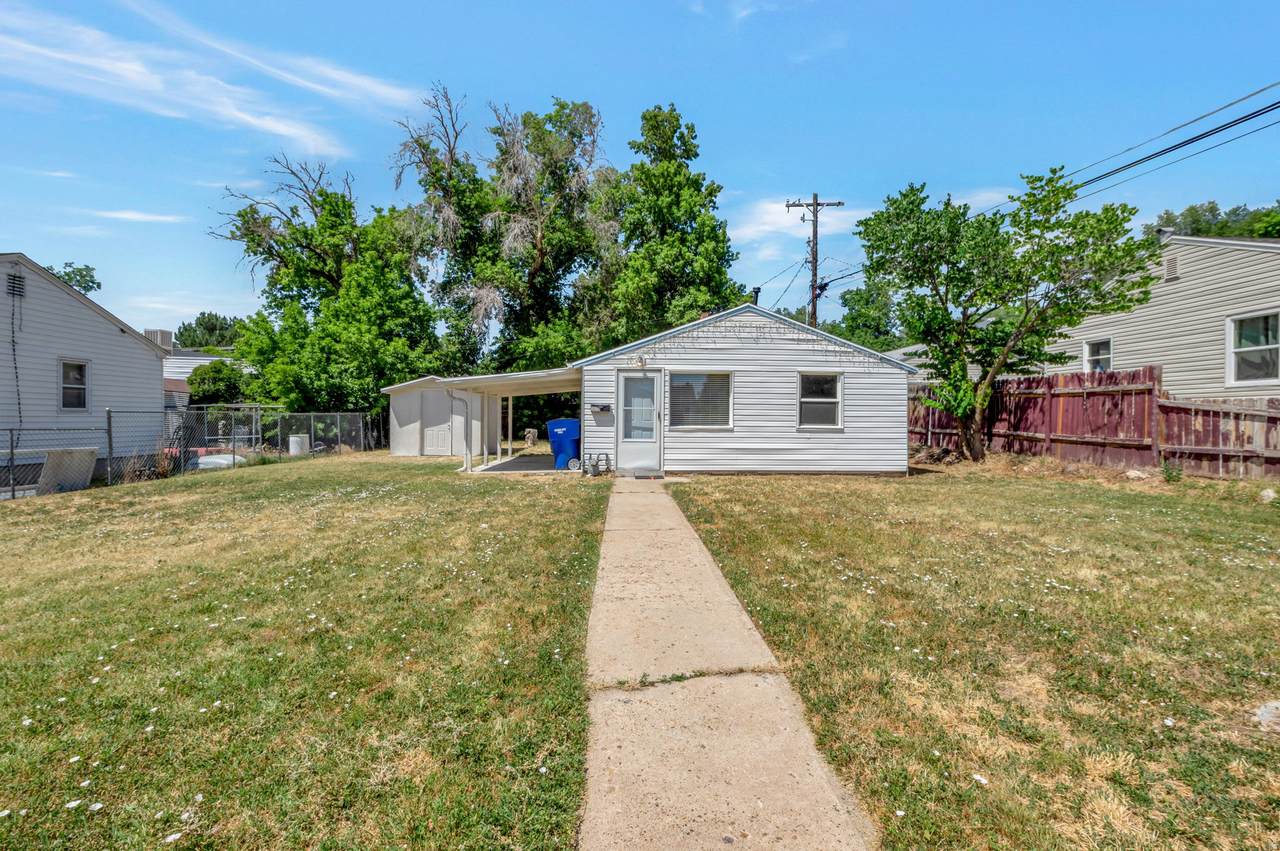 612 Darling St - Photo 1