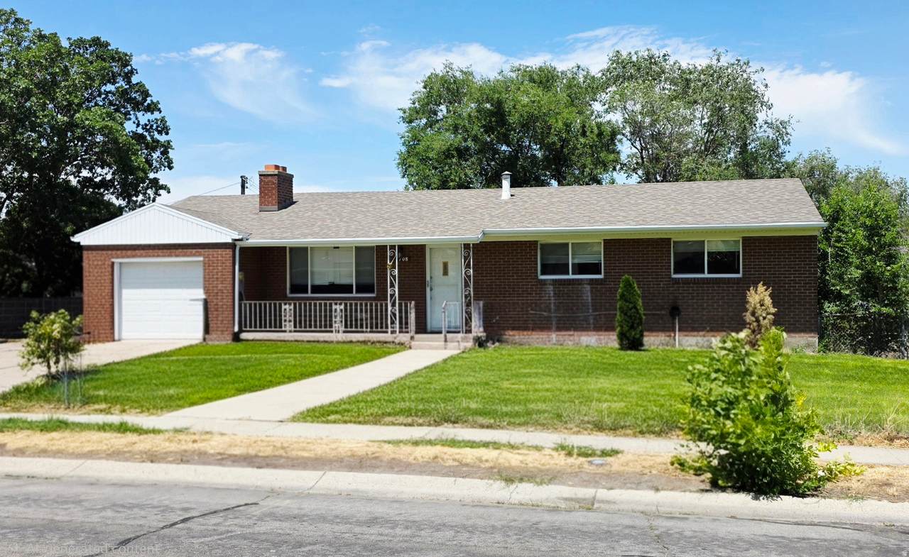 7708 Glenwood Ave - Photo 1