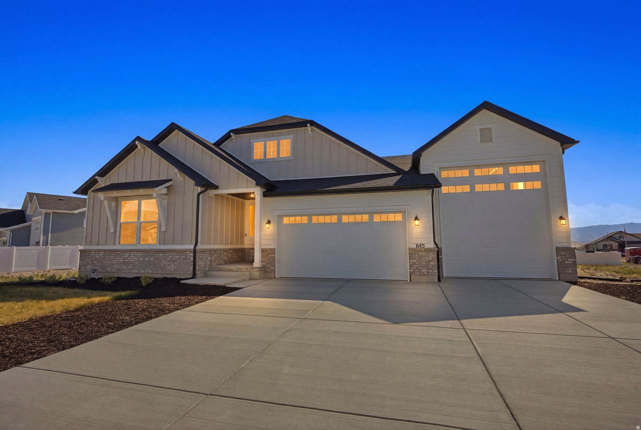 645 Eyring Pl - Photo 1
