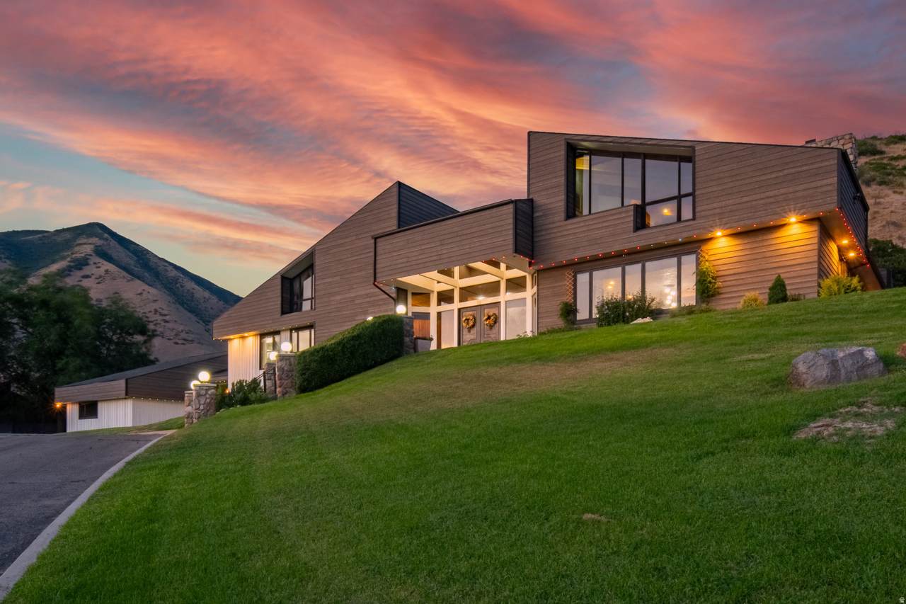 12 Quiet Meadow Ln - Photo 1