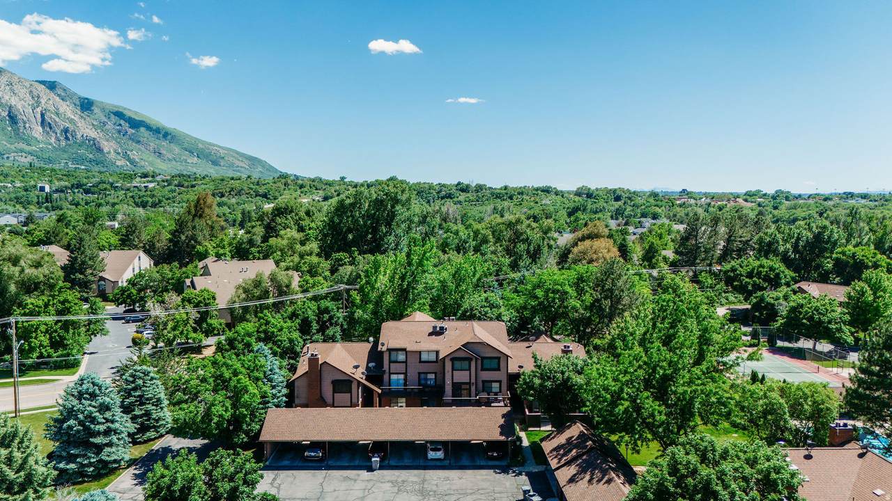 1120 Canyon Rd - Photo 1