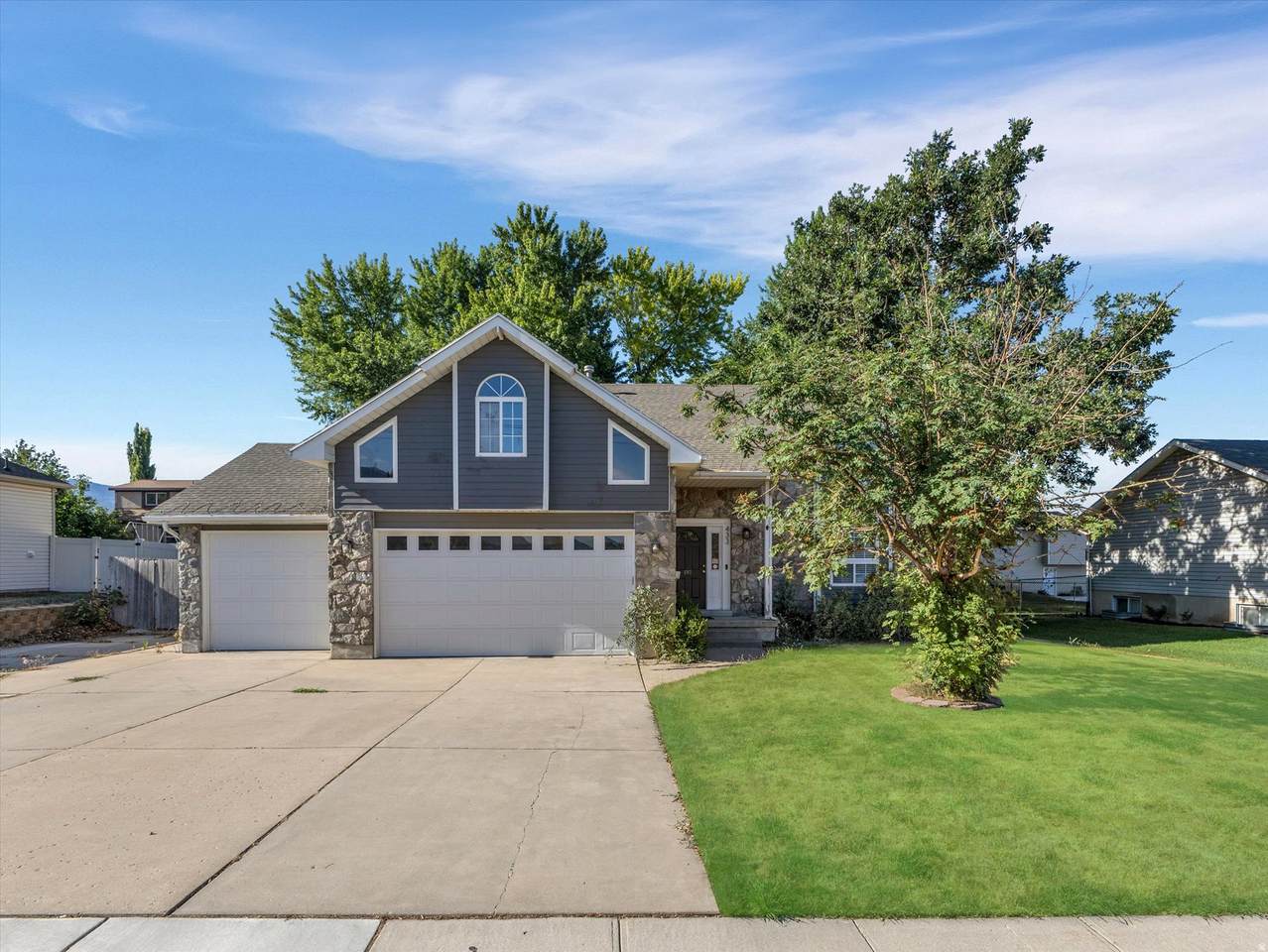 433 Chase Ln - Photo 1