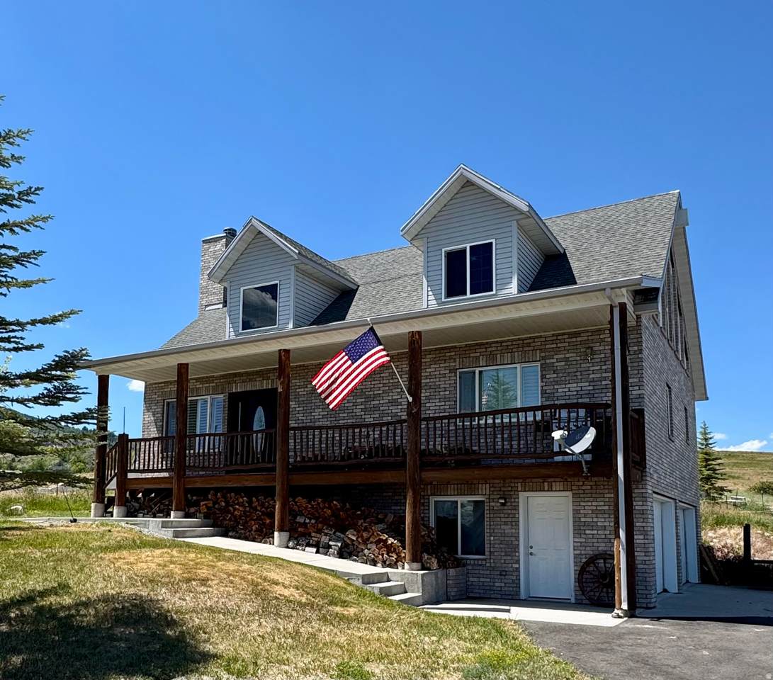 520 Loveland Ln - Photo 1