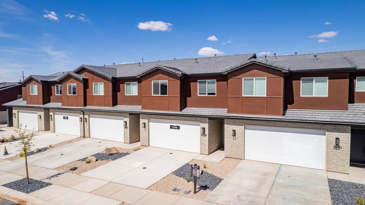 4018 E Fossil Way - Photo 1