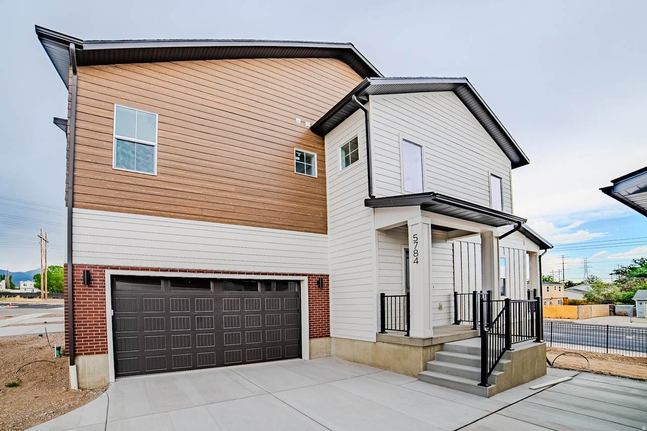 5784 Lost View Way - Photo 1