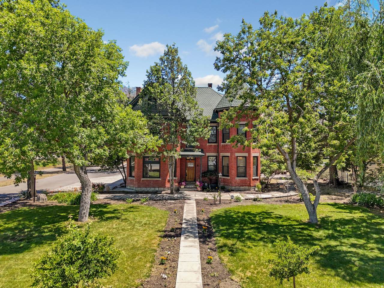 12825 Fort St - Photo 1