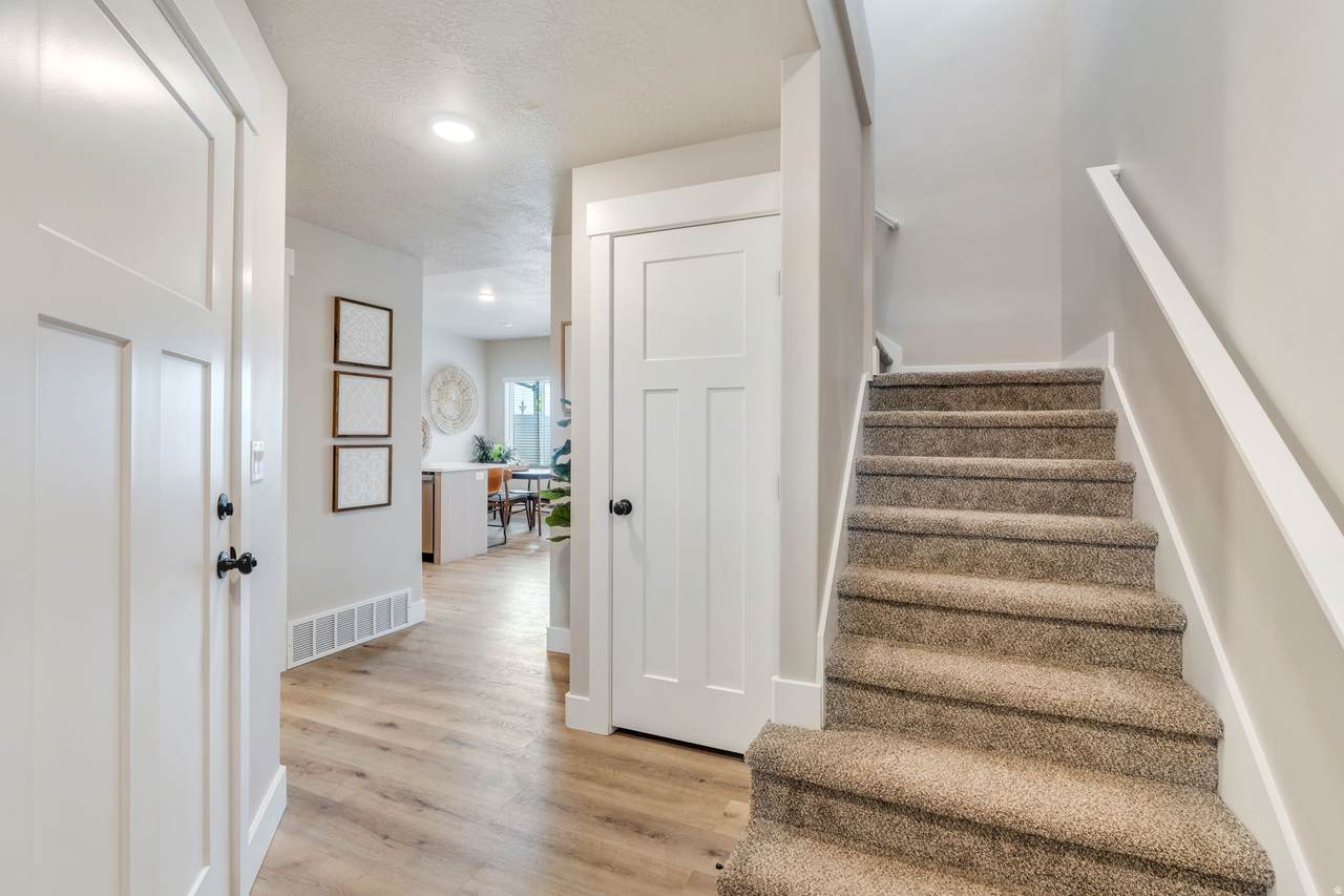 7206 Lara Leigh Ln - Photo 1