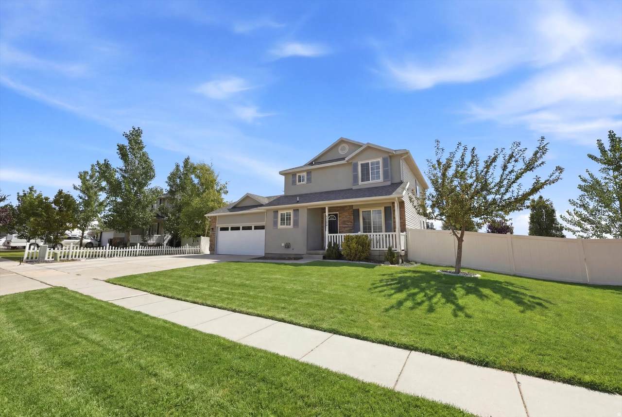 1128 Mustang Ln - Photo 1