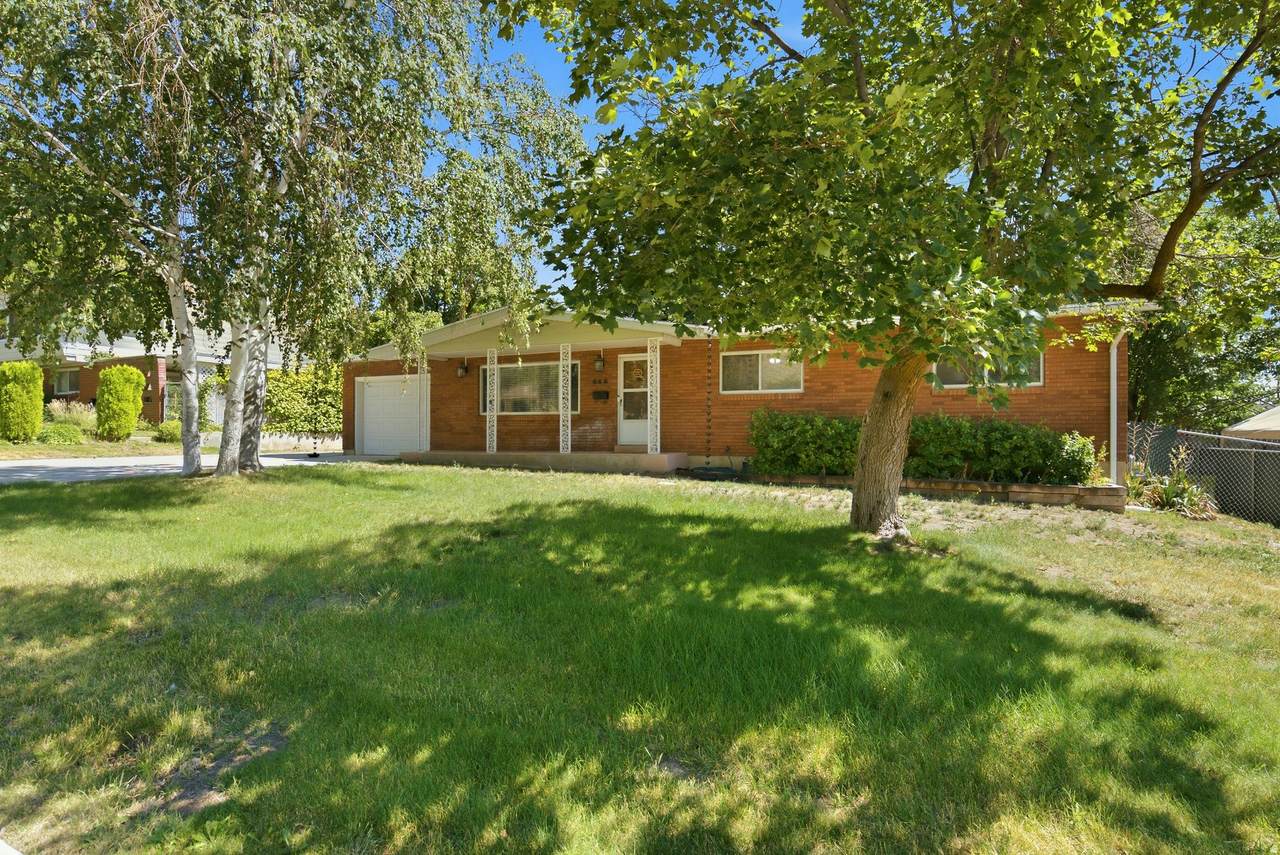 664 Medoland Dr - Photo 1