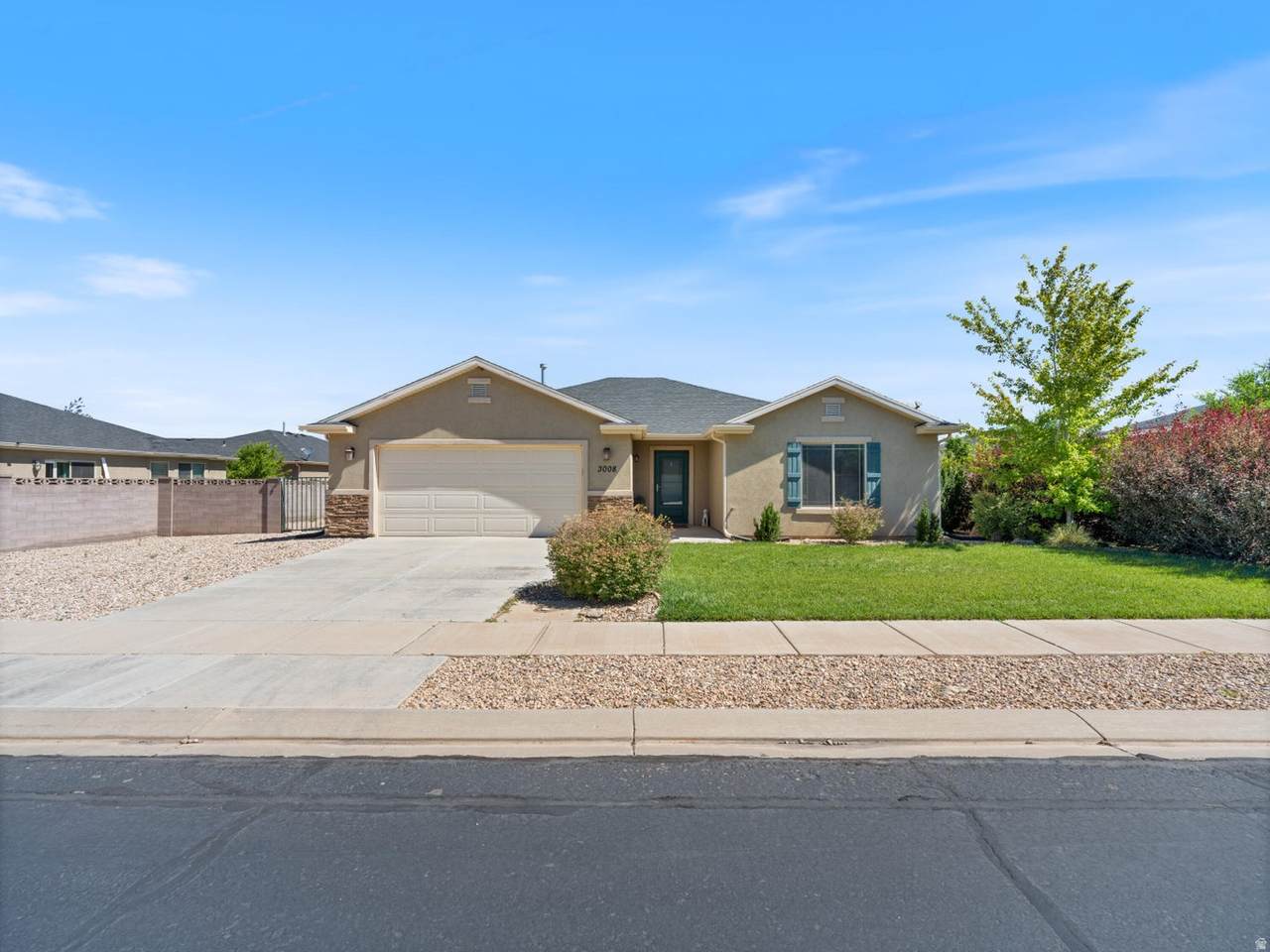 3008 Sycamore Ln - Photo 1
