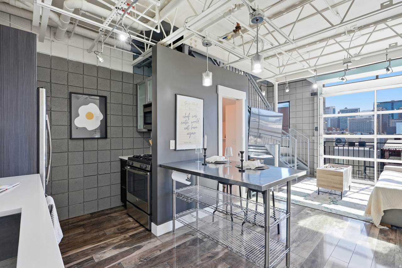 360 Broadway - Photo 1
