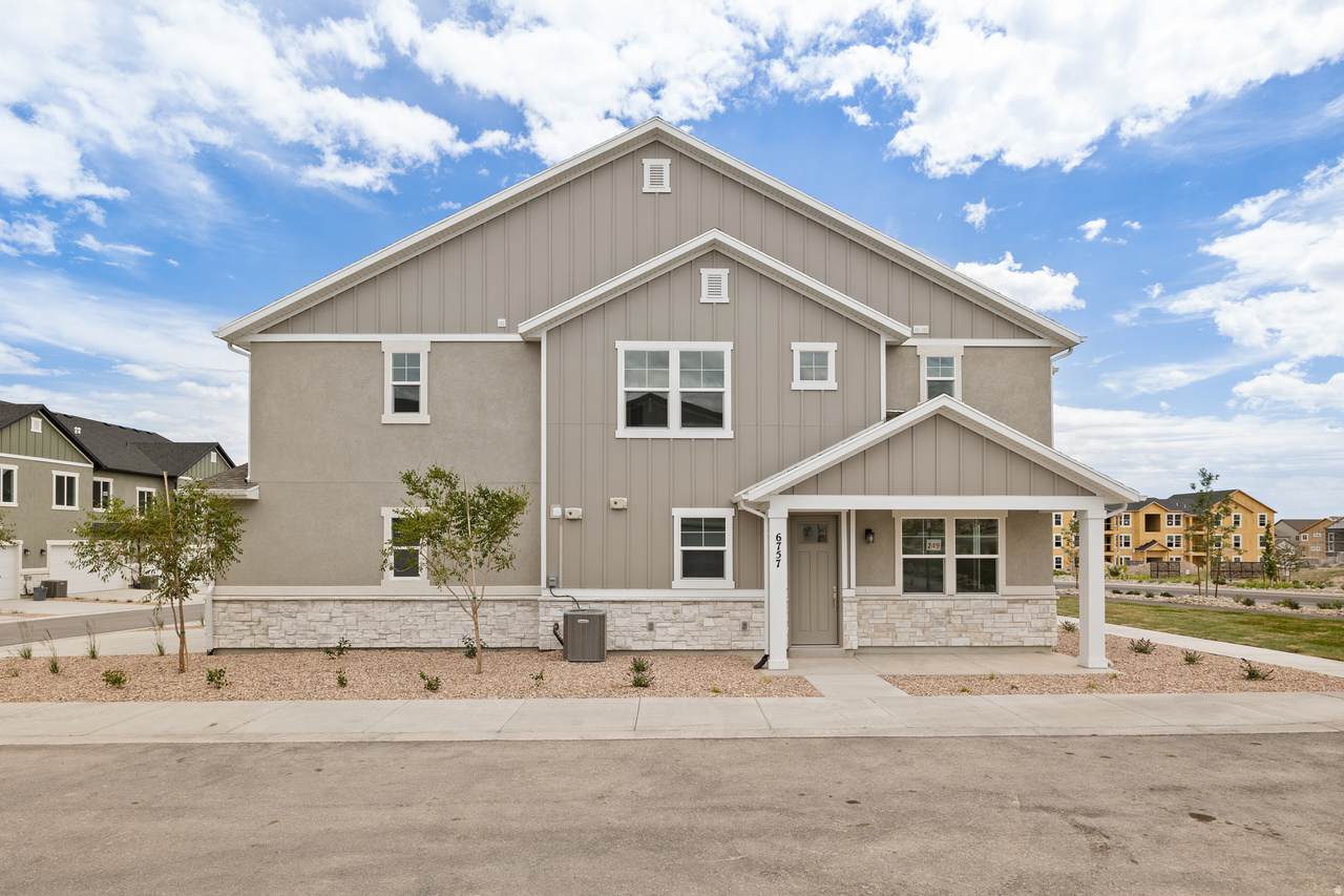 6757 Jumbo Rocks Ln - Photo 1