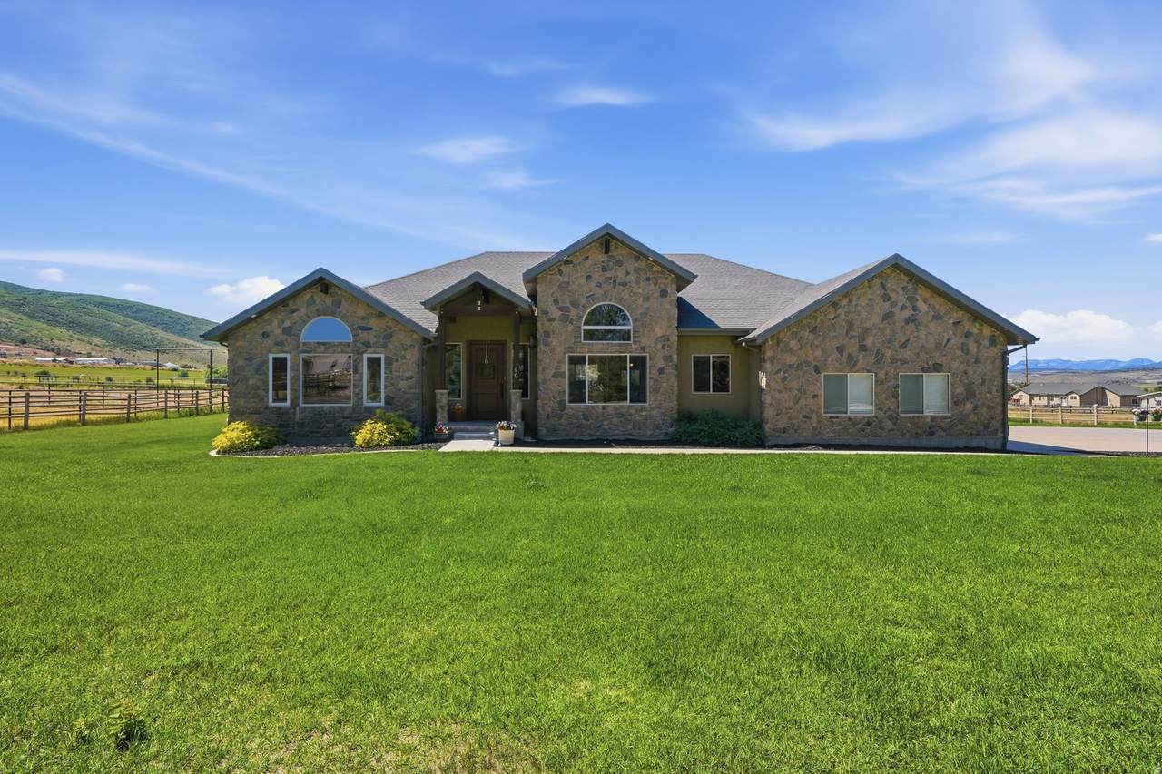90 Sky Ln - Photo 1