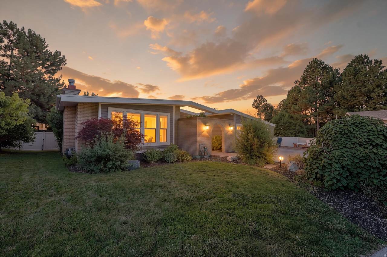 4833 Van Buren Ave - Photo 1