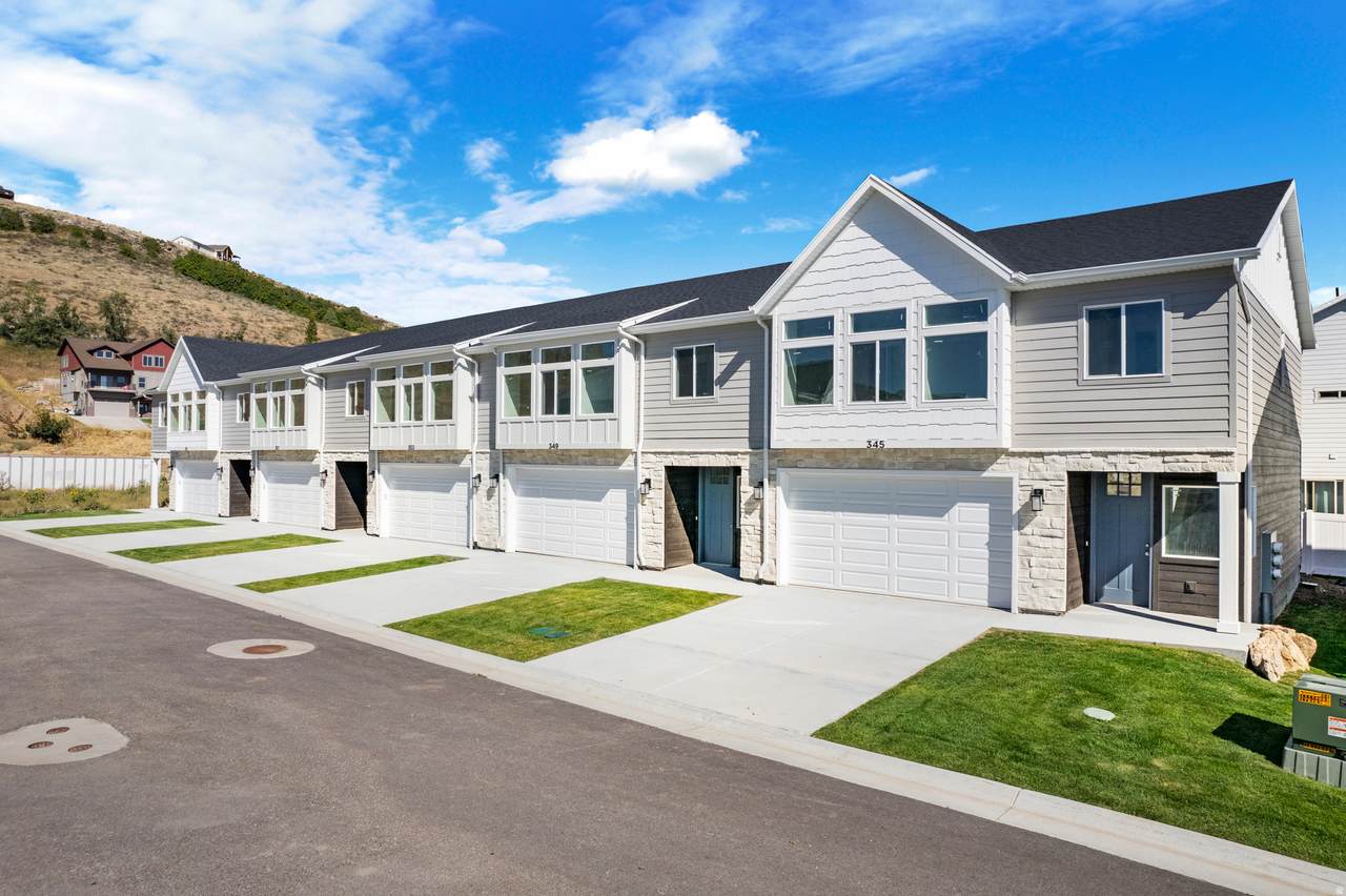 349 Park Dr - Photo 1