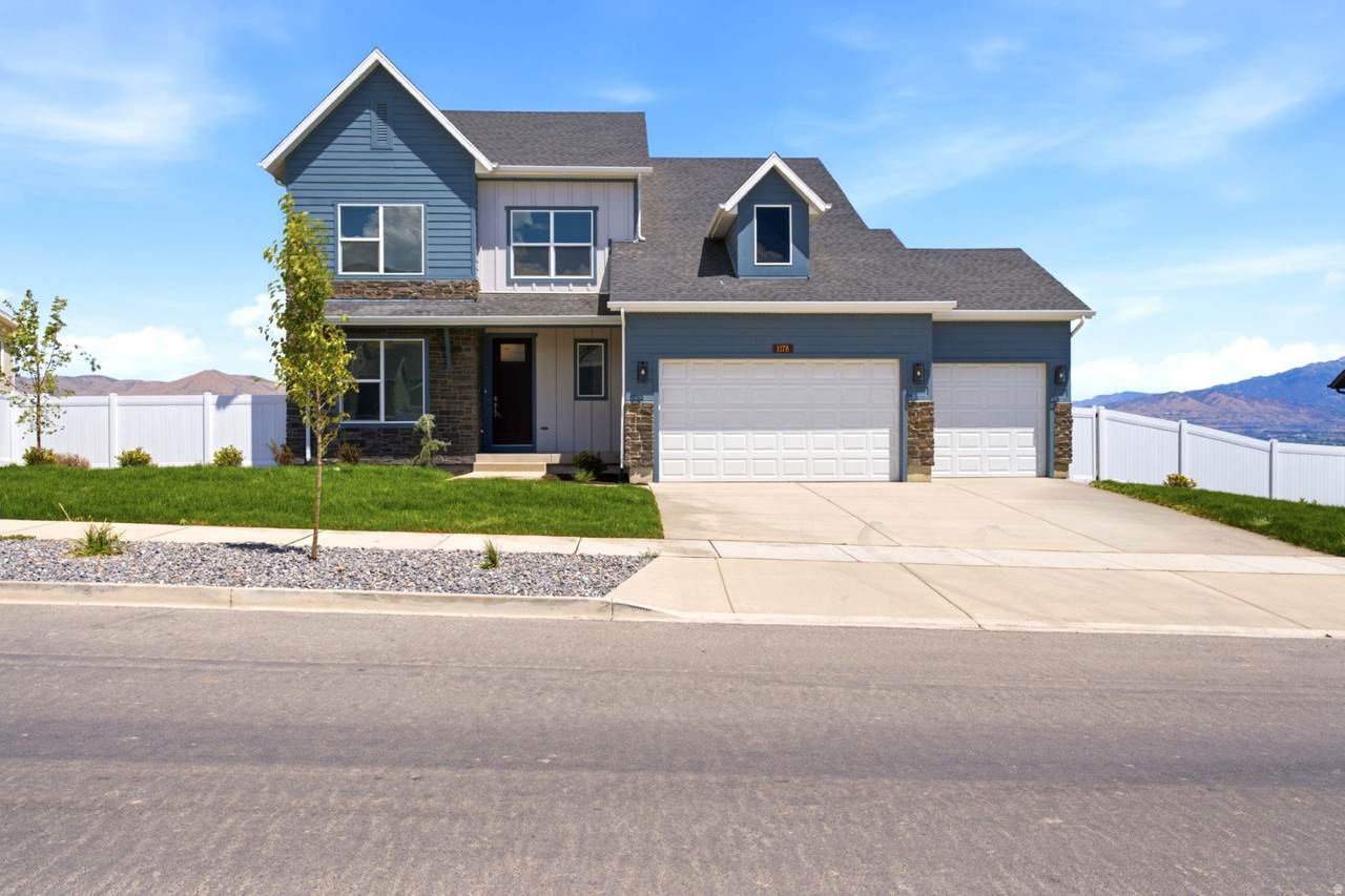 1178 Mahogany St - Photo 1