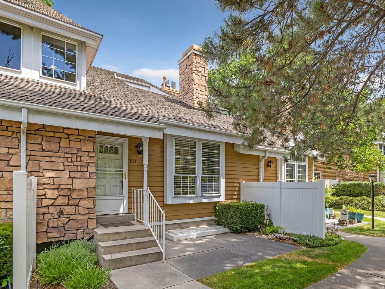 771 Shady Lake Dr - Photo 1