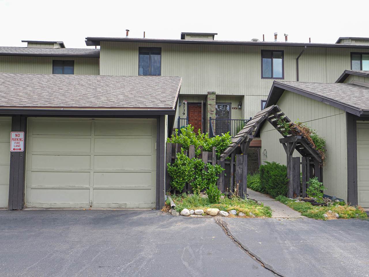 4747 Pintail Ct - Photo 1