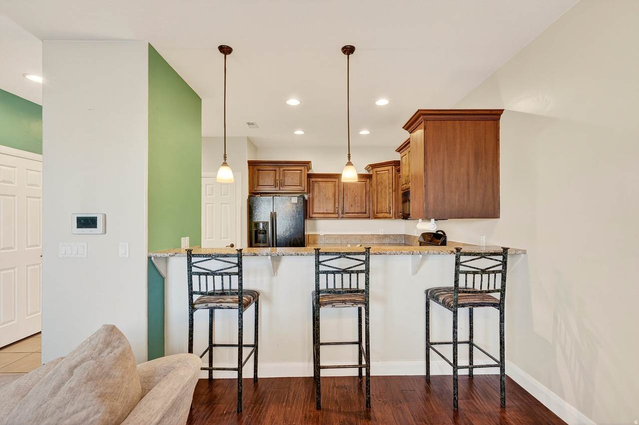1295 Cedar Blvd - Photo 1