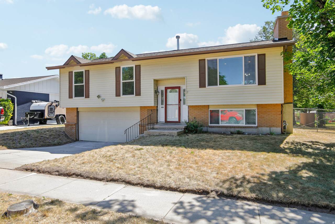 6383 Lauritzen Dr - Photo 1