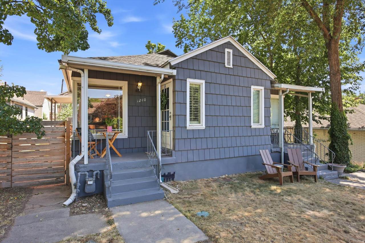 1240 Parkway Ave - Photo 1