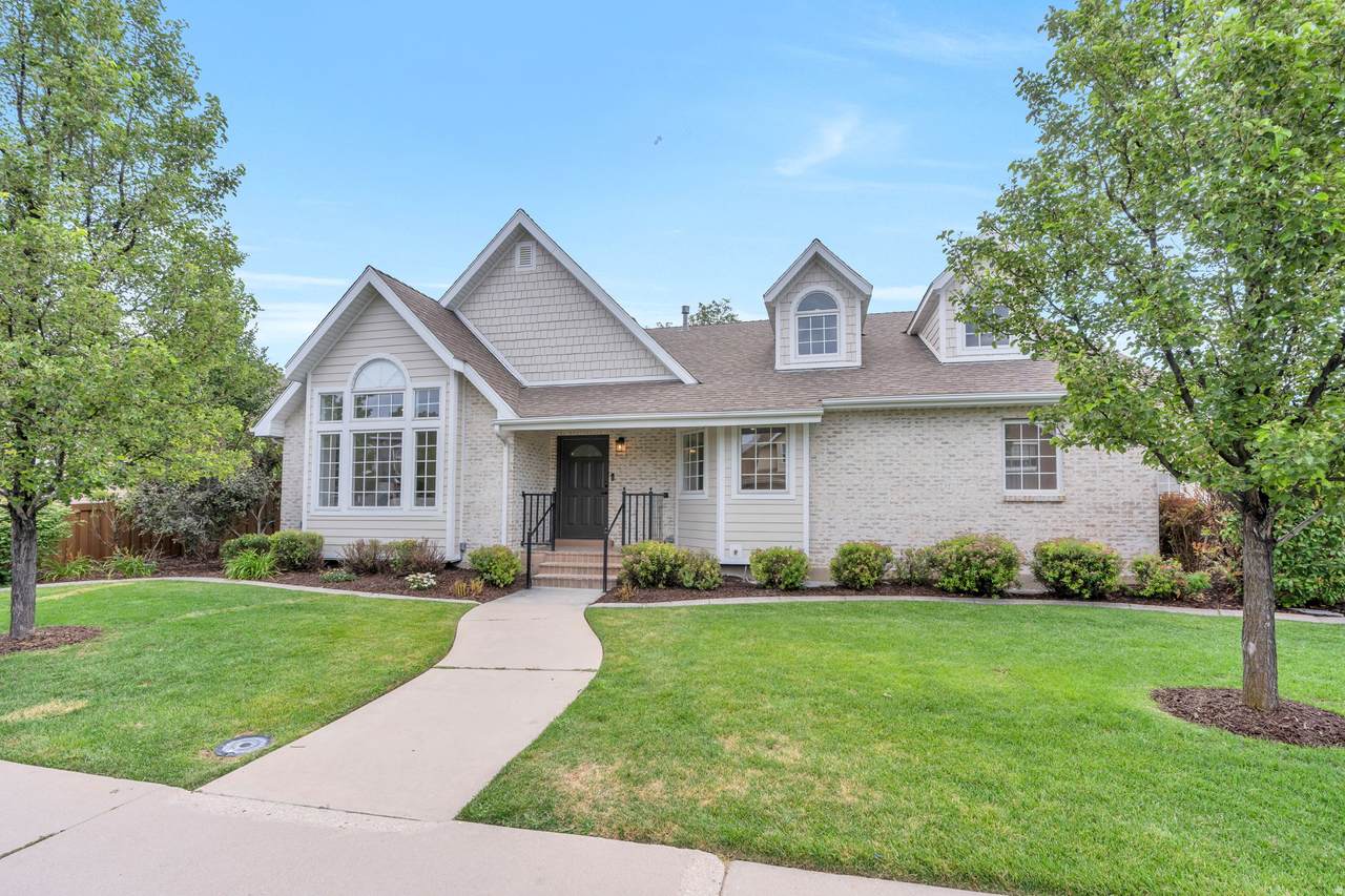 110 Palisade Dr - Photo 1