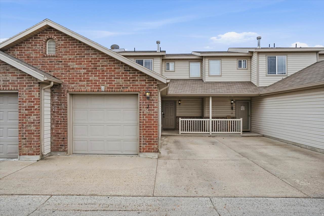 652 800 St - Photo 1