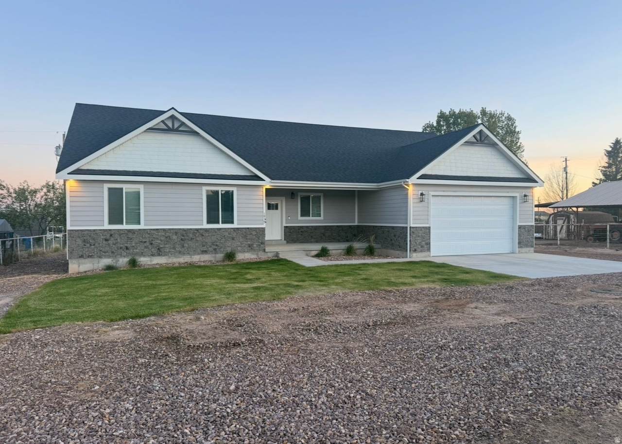 1936 8650 Ln - Photo 1