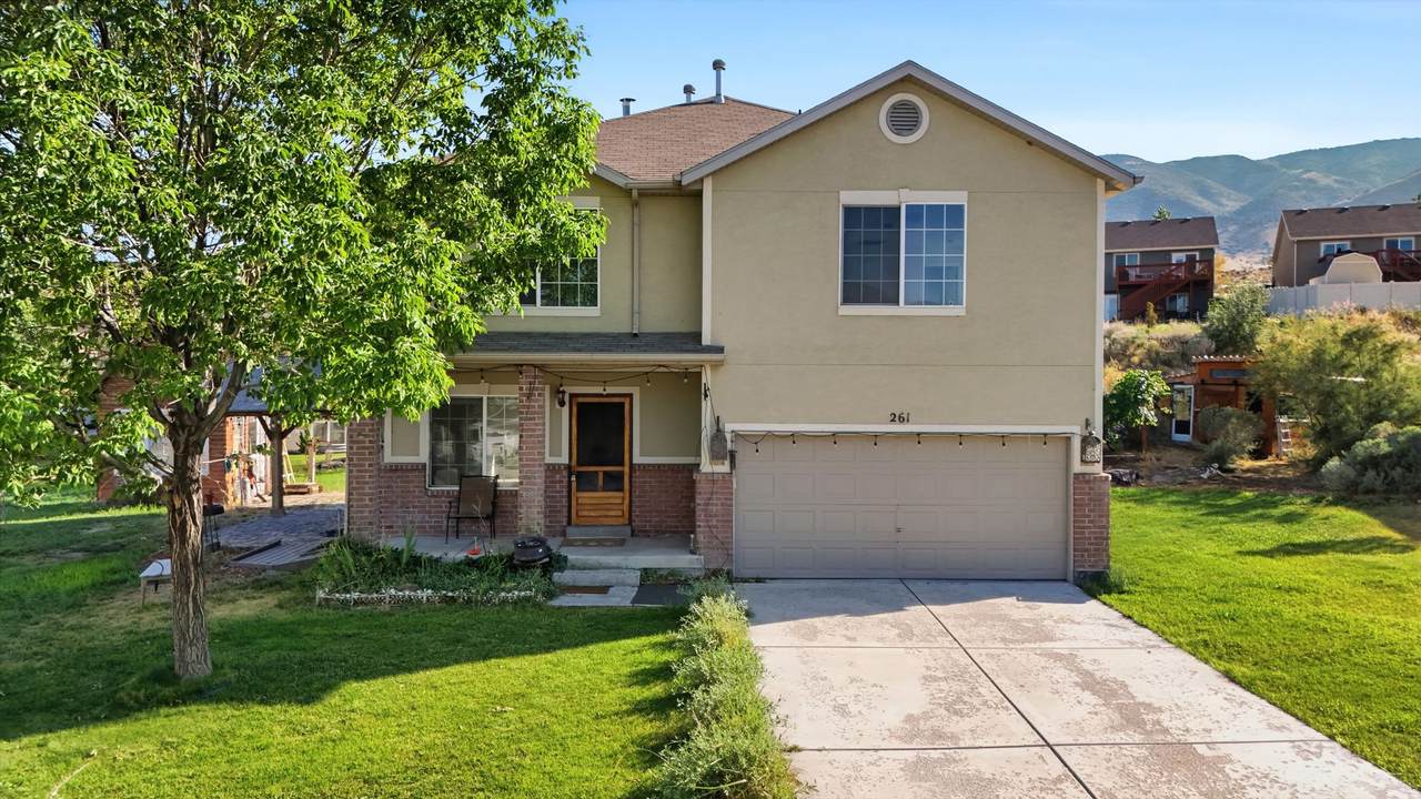 261 Kestrel Dr - Photo 1